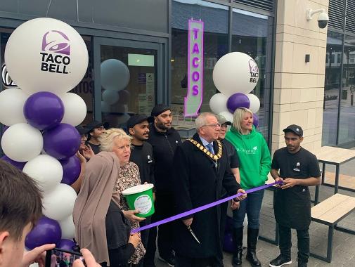 The Mayor opening Taco Bell