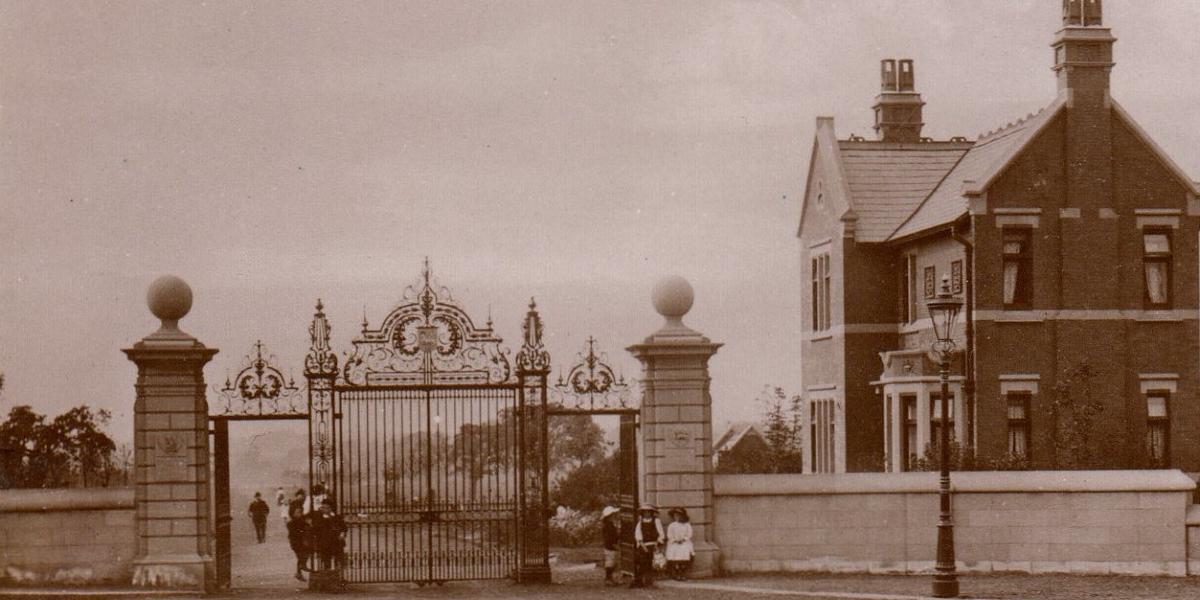 Historical photograph of the gates of Haslam Park, Preston.