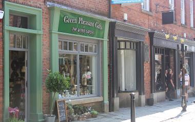 Independent shops and bars along Winckley Street.