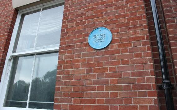 Edith Rigby blue plaque on her old house on Winckley Square.